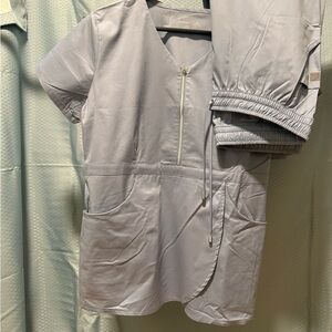 butter-soft Lavender Women’s Scrub Top and Pants Set